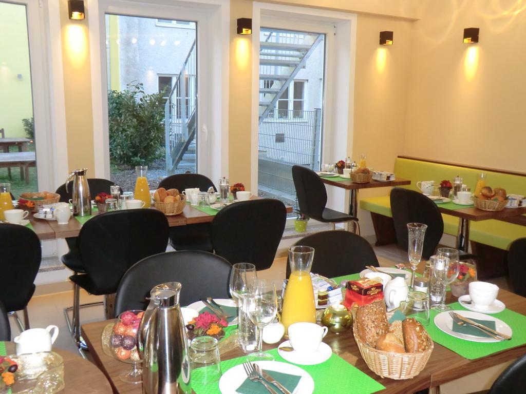 Andra Hotel 3*