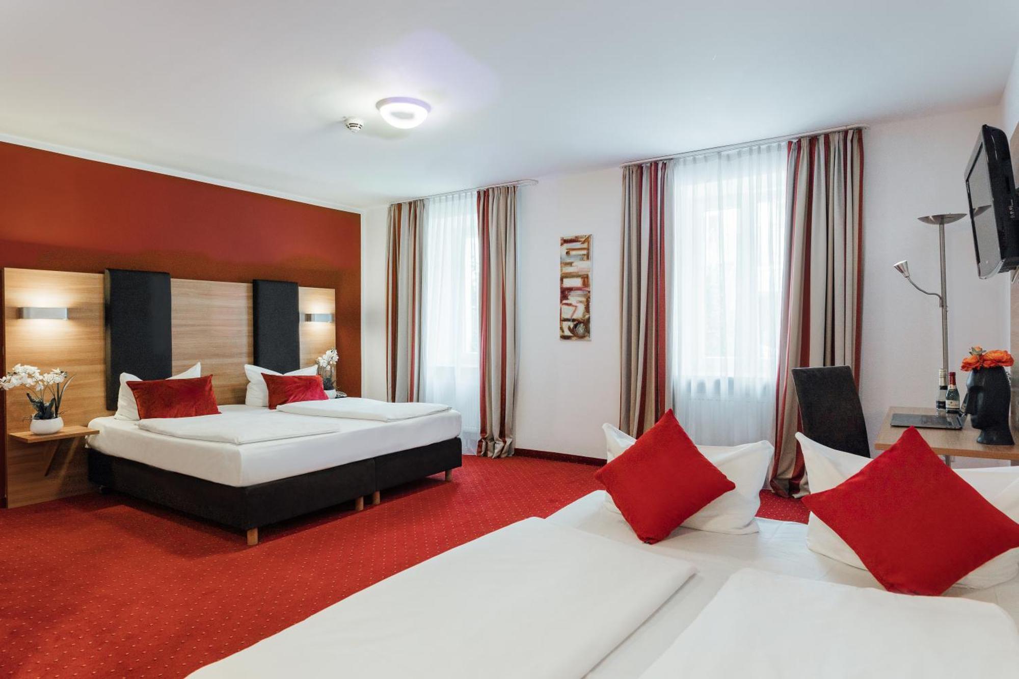 Andra Hotel 3*