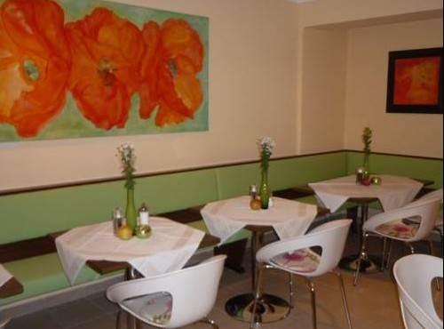 Andra Hotel 3*